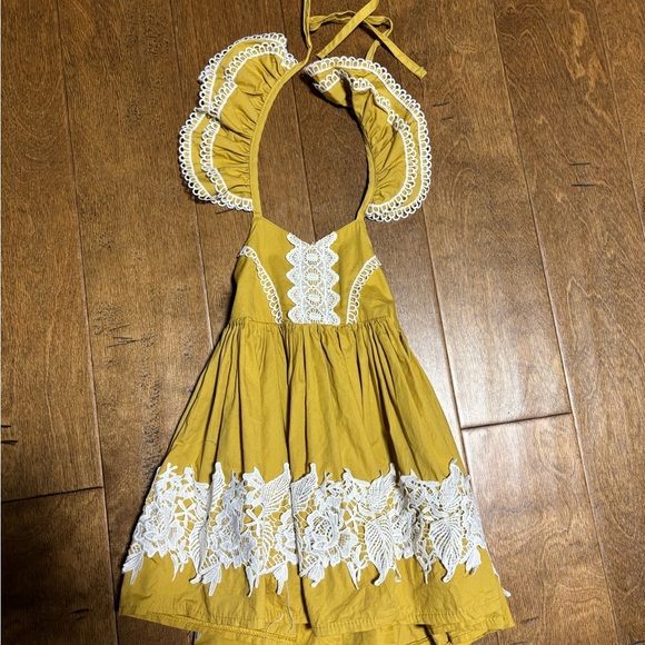 Trish scully child dress size 12/18 months very detailed design - Picture 2 of 6